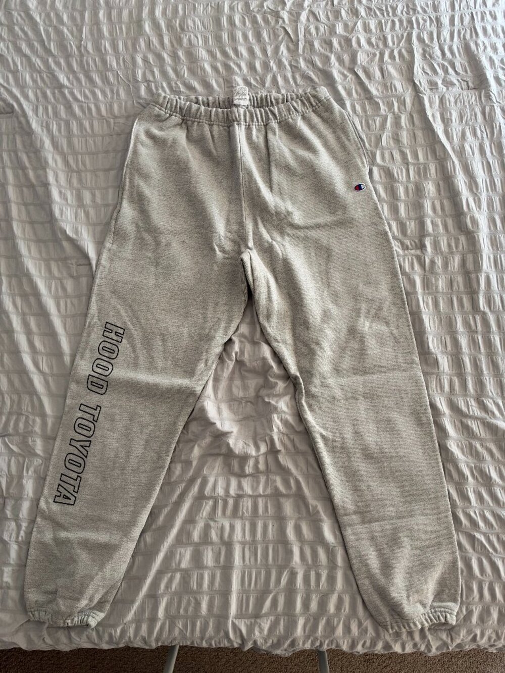 🔥 **TRAVIS SCOTT GREY TOYOTA HOODIE – SIZE L** 🔥